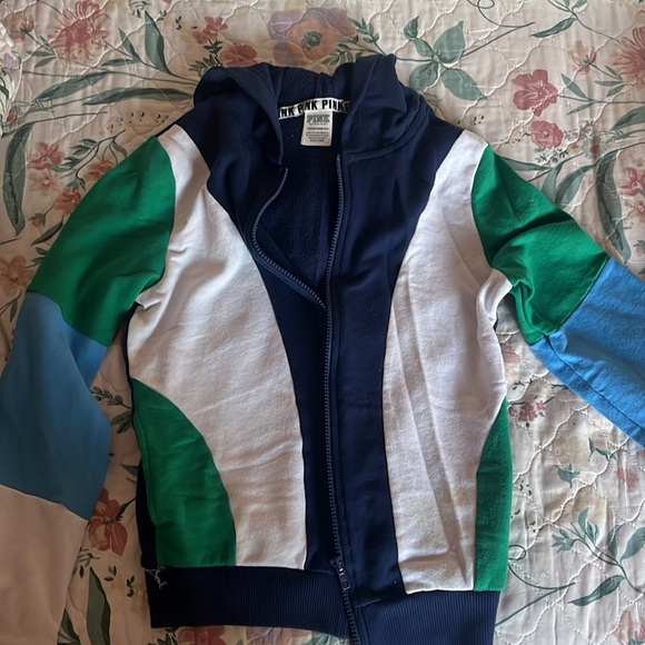 I have multiple clothing items I'm willing to negotiate pricing. - Picture 5 of 16